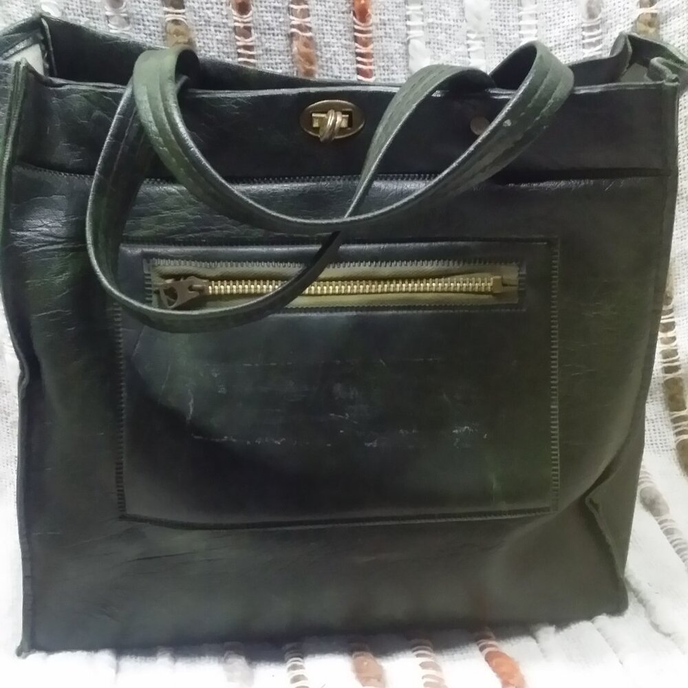 Vintage 1970's Zipped Pocket Handbag